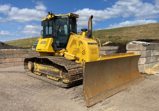 komatsu