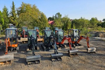 Wynajem Minikoparki Bobcat E19, E26, E35 Kubota KX018-4, U27