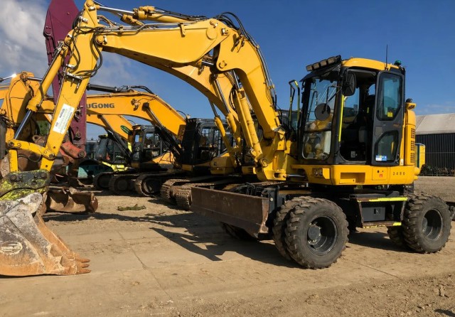 komatsu