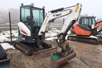 Minikoparka Bobcat e26